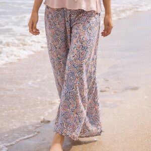 Boutique Hayden Bohemian Wide Leg Pants with Paisley Print NWOT